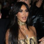 Kim Kardashian krijgt serenade van Usher 1024x678